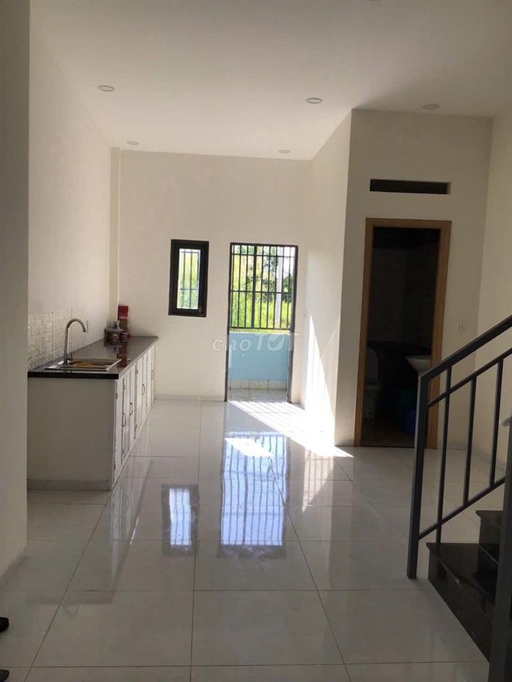 Bán nhà ở Cần Đước, Long An (nay là xã Tân Lân, Tây Ninh)