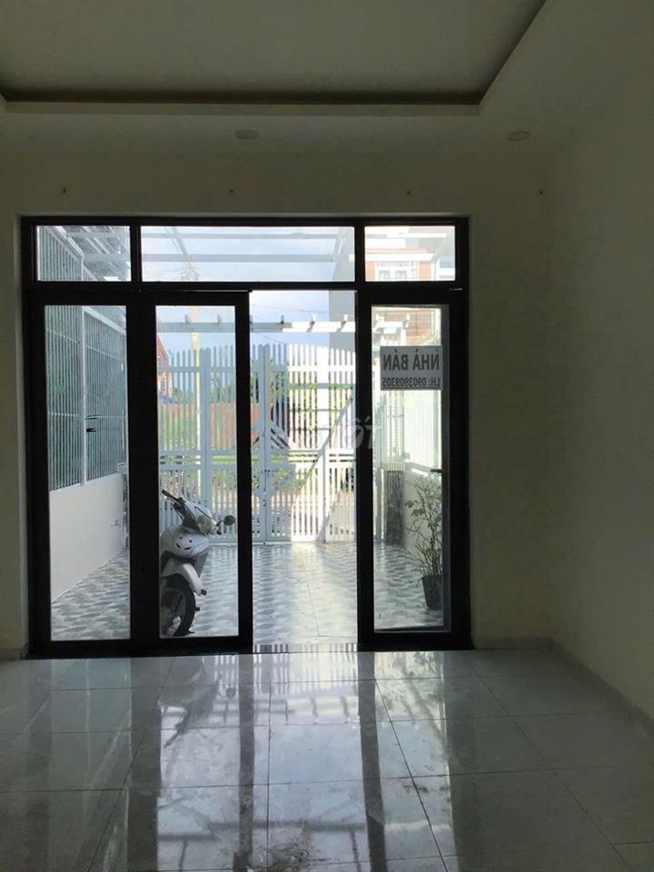 Bán nhà ở Cần Đước, Long An (nay là xã Tân Lân, Tây Ninh)