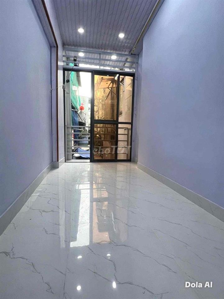 NHÀ MINI HẺM 3M LẠC LONG QUÂN - 2 x 4.3 - 3 TẦNG CÓ SÂN THƯỢNG PHƠI ĐỒ