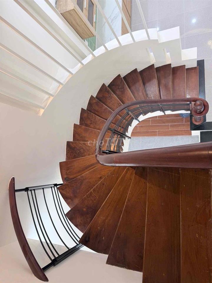 🏡NHÀ ĐẸP 4x14 - HẺM 5M Ô TÔ - CÓ SÂN - ĐẦY ĐỦ NỘI THẤT - 2PN 3WC