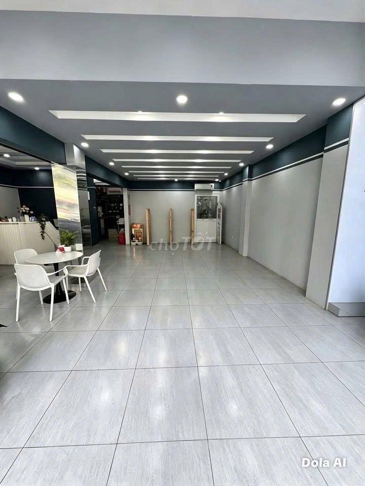 MẶT TIỀN QUẬN 5 - NGANG 8M - 455 HỒNG BÀNG, PHƯỜNG 14, QUẬN 5  