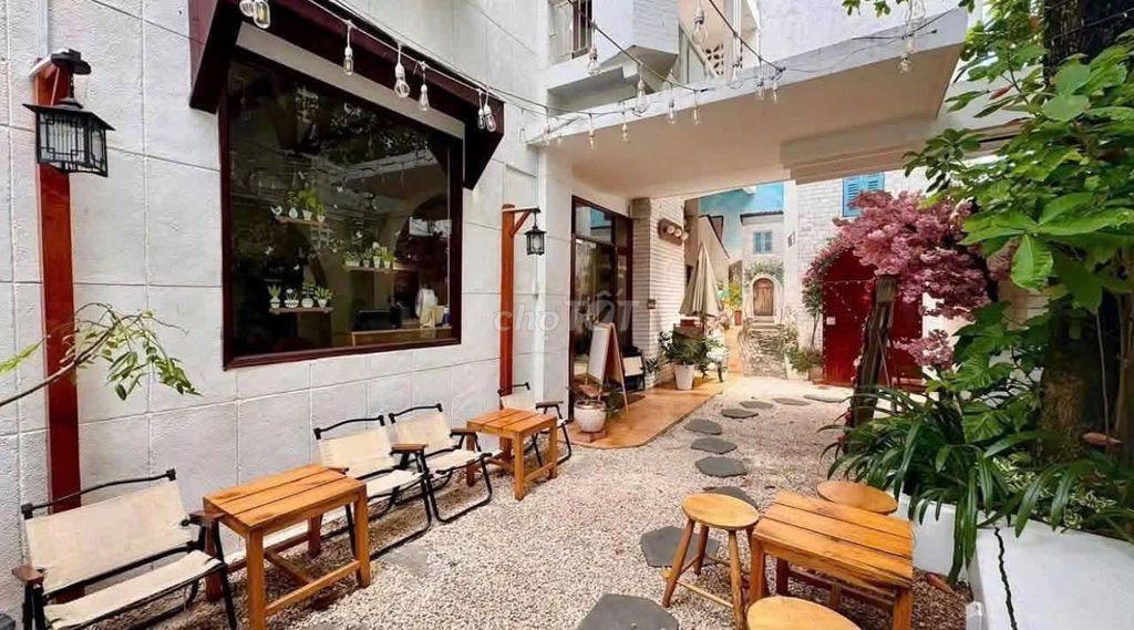BIỆT THỰ NGANG 10M - GẦN 400M2 - 221B TRẦN HUY LIỆU , QUẬN PHÚ NHUẬN 