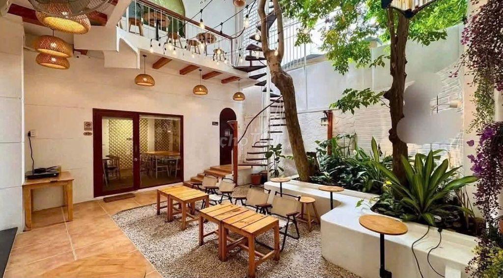 BIỆT THỰ NGANG 10M - GẦN 400M2 - 221B TRẦN HUY LIỆU , QUẬN PHÚ NHUẬN 