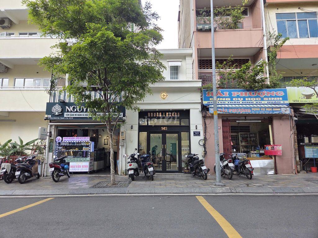 NGANG 4 GẦN TRƯỜNG THCS NGUYỄN ĐỨC TRÍ - MB 143 TRẦN ĐÌNH XU, QUẬN 1