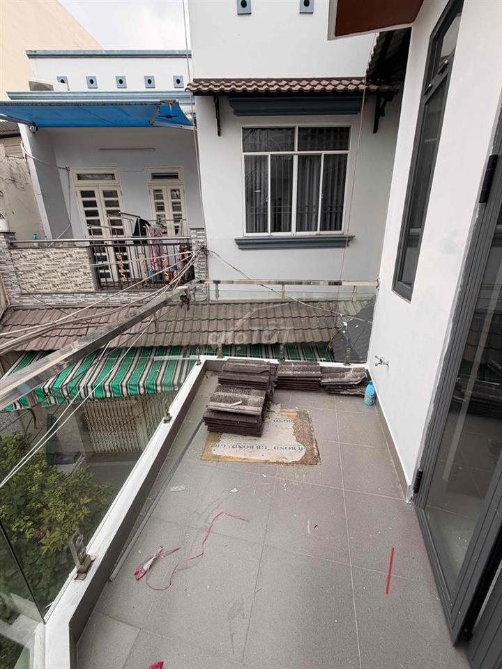 3 Tầng đúc BTCT, 2PN, 3WC, Sân thượng, cực kỳ hiếm ở Q6