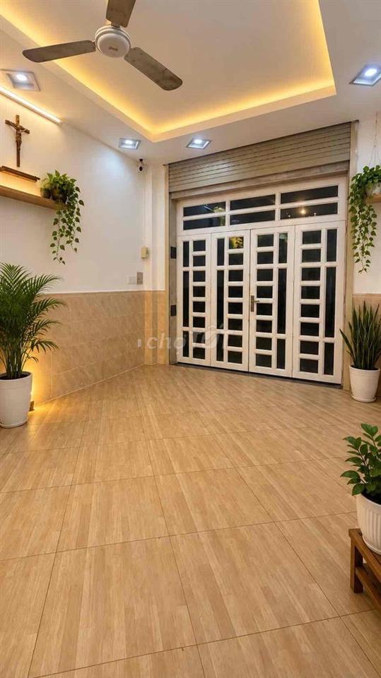 CHO THUÊ PHÒNG 35M² CỬA LỚN – TOILET RIÊNG – MÁY GIẶT – SÂN THƯỢNG PHƠ