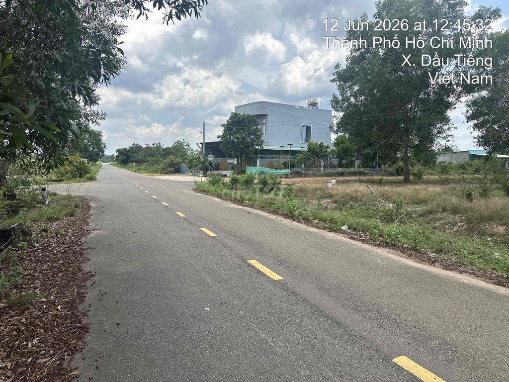 bán đất dầu tiếng