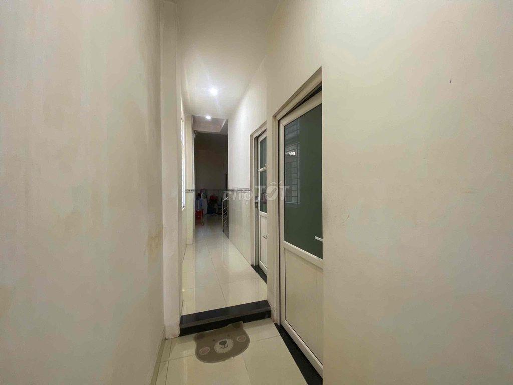 Cho thuê mặt bằng tầng trệt kinh doanh 100m² mặt tiền Đặng Văn Lãnh, P