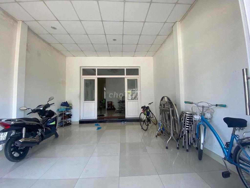 Cho thuê mặt bằng tầng trệt kinh doanh 100m² mặt tiền Đặng Văn Lãnh, P