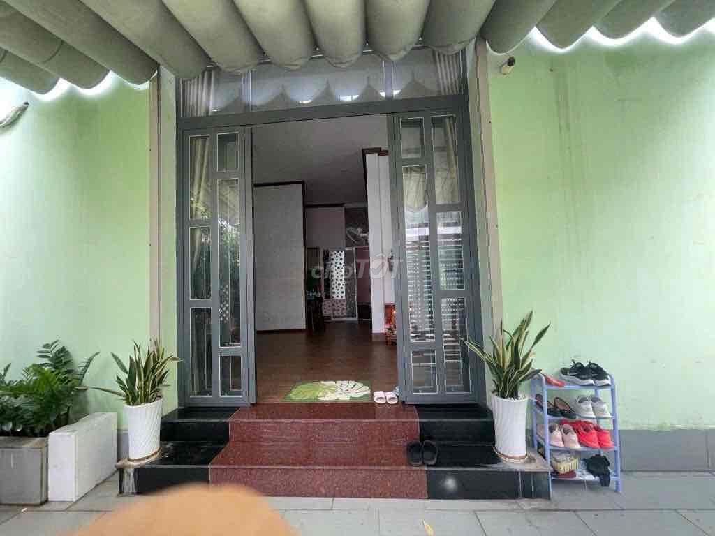 cho thuê nhà 138 m2, 3 PN, 9,5tr/ tháng tại Linh Tây, Thủ Đức