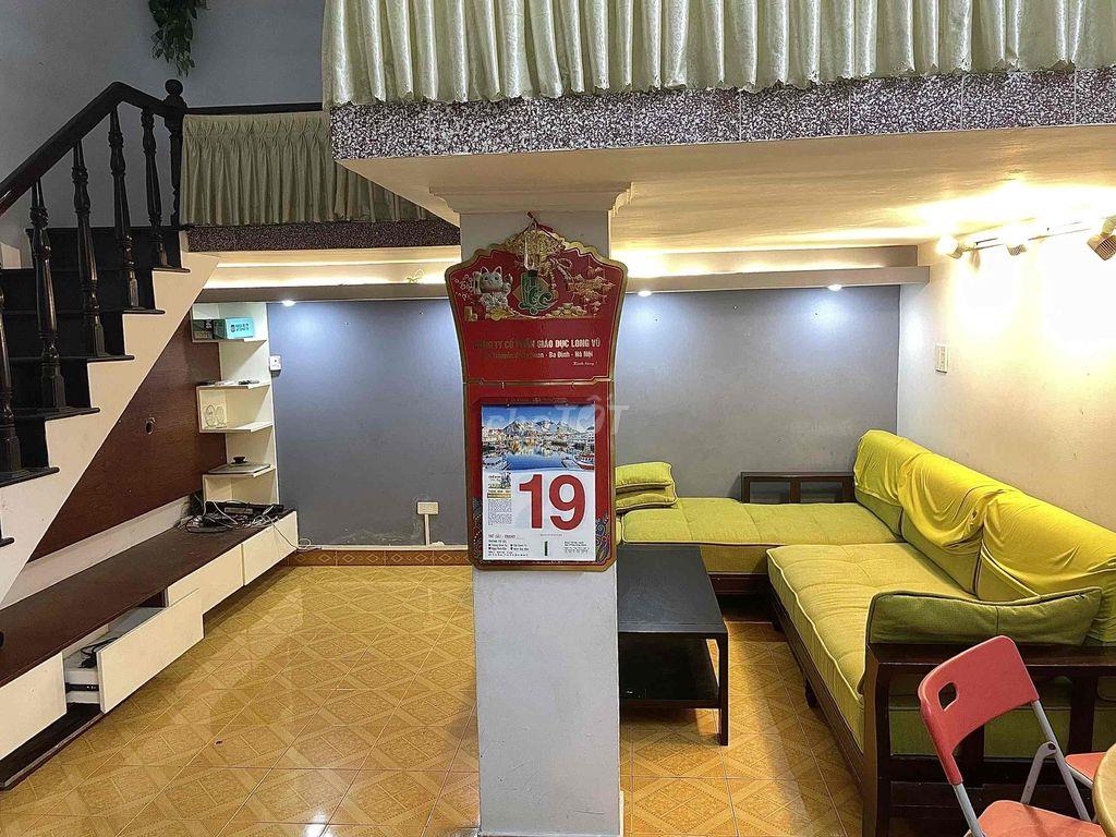Cho thuê nhà nguyên căn phố Đội Cấn, chính chủ