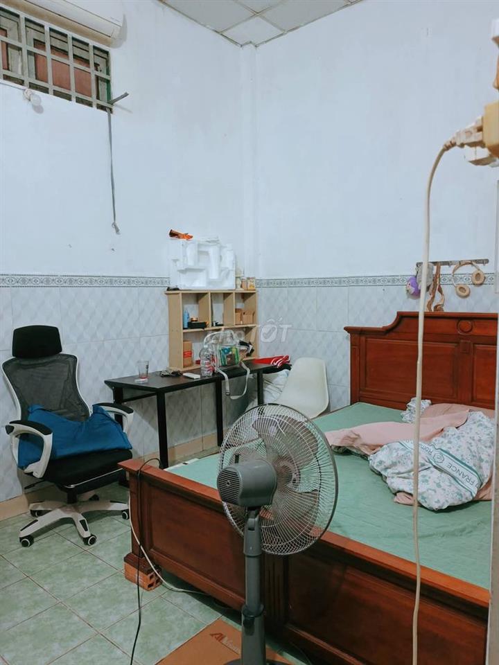 Bán nhà CẤP 4 quận Bình Tân TpHCM