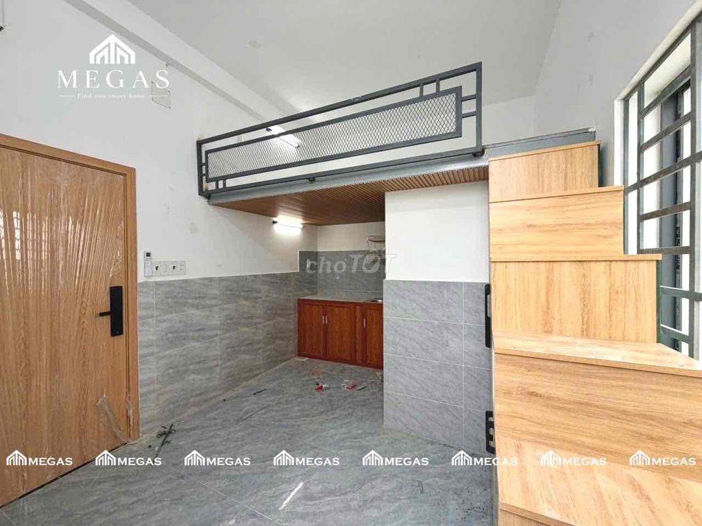 CHO THUÊ PHÒNG DUPLEX BAN CÔNG ĐI BỘ QUA IUH CHỈ 2 PHÚT PHÒNG MỚI 100%