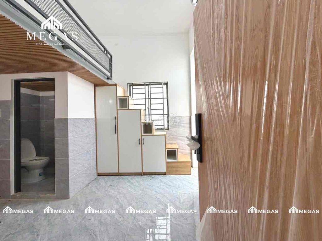 CHO THUÊ PHÒNG DUPLEX BAN CÔNG ĐI BỘ QUA IUH CHỈ 2 PHÚT PHÒNG MỚI 100%