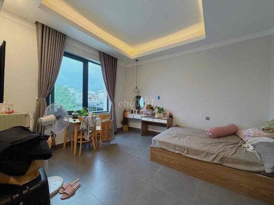 CHO THUÊ PHÒNG STUDIO SIÊU XINH VIEW KÍNH FULL NỘI THẤT🔥