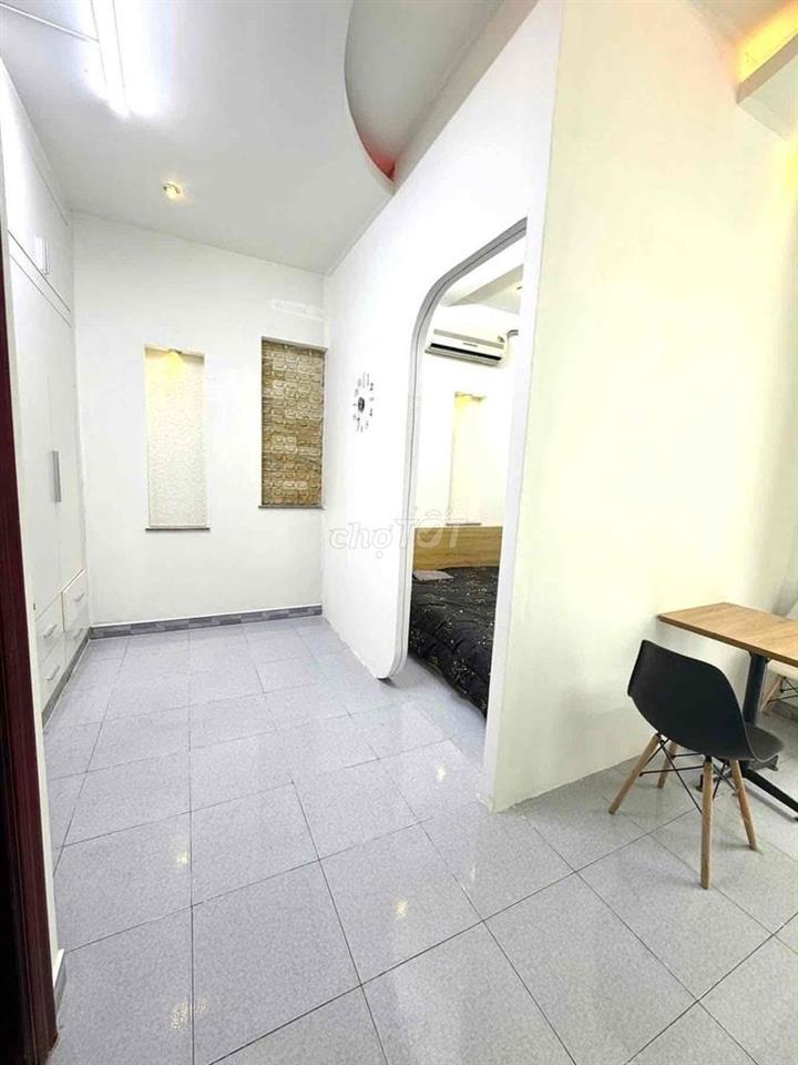CHDV full nội thất + 1pn + ban công