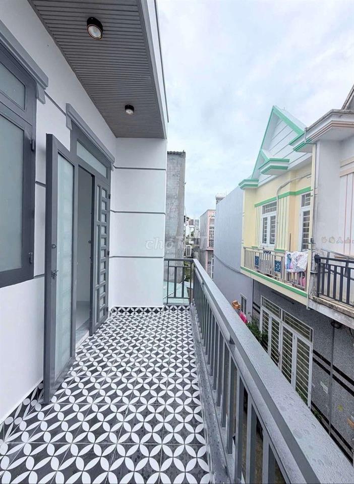 chính chủ bán lỗ nhà Hóc Môn 400tr, có sổ hồng riêng, gần Bà Điểm