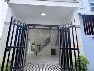 chính chủ bán lỗ nhà Hóc Môn 400tr, có sổ hồng riêng, gần Bà Điểm