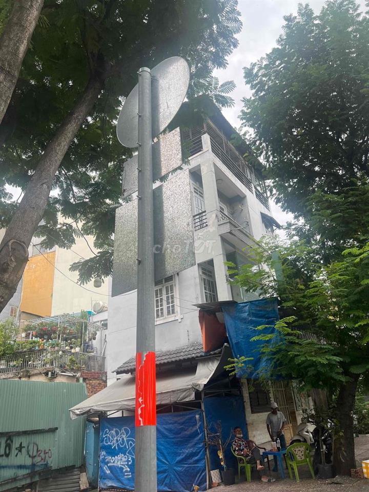Cần cho thuê nhà gốc 4 mặt tiền Hoàng Sa
