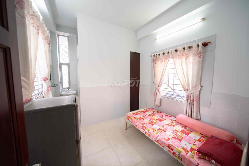 CHO THUÊ PHÒNG TRỌ ĐẸP - AN NINH - SẠCH SẼ - QUẬN 10 - Gần HUFLIT, UEH
