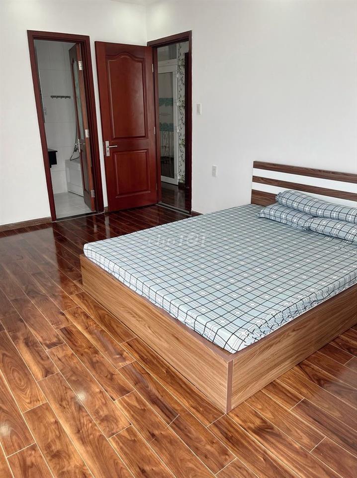 CĂN HỘ CAO CẤP – CỘNG HÒA PLAZA (150M² – 3PN – 3WC) – 18 TR/TH