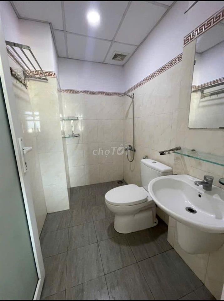 Chung cư Quân Khu 7, Q12: 65m2, 2PN, 6,5tr, NTCB, cọc 1 tháng