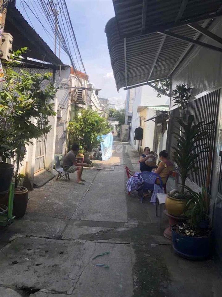 BÁN NHÀ GẦN ĐƯỜNG TÂN KỲ TÂN QUÝ