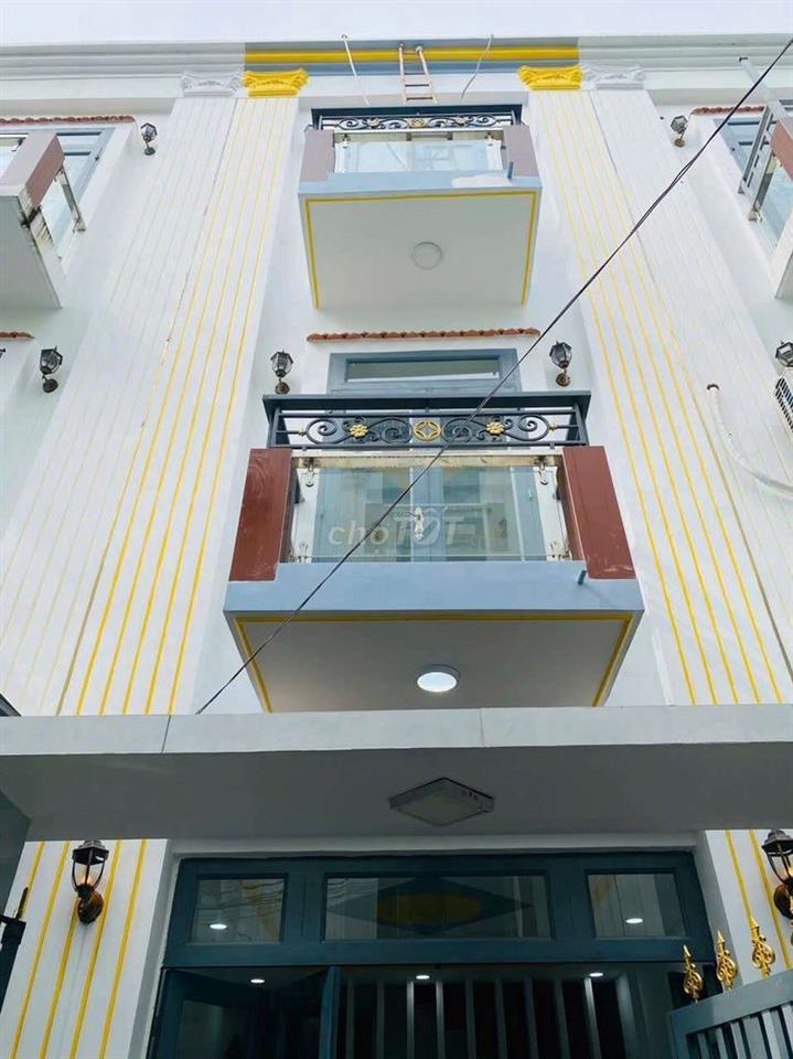 Chính Chủ bán nhà 1 trệch 2 Lầu Thị Trấn Cần Giuộc. 1ty350 tl