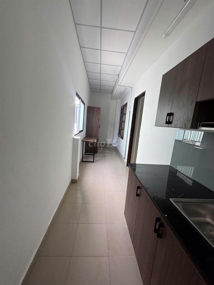 Cần nhượng phòng gấp (gần ĐH Văn Lang), hợp đồng đến hết tháng 3/2027