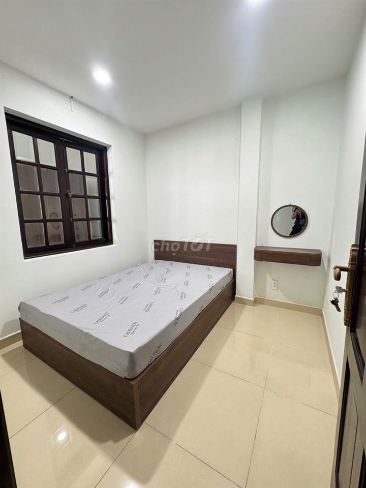 Cần nhượng phòng gấp (gần ĐH Văn Lang), hợp đồng đến hết tháng 3/2027