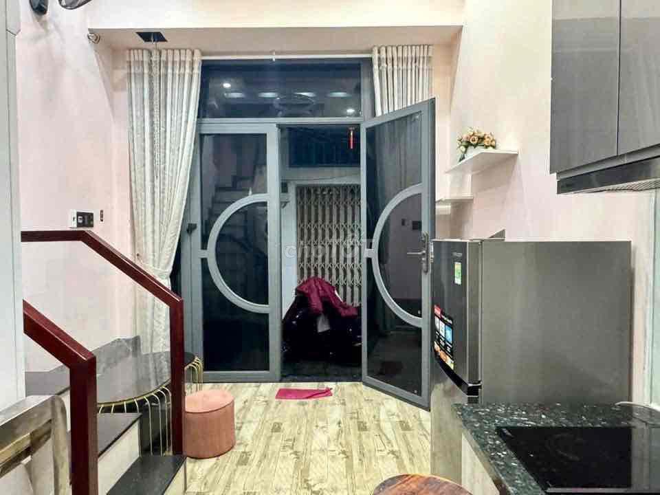 Cho thuê Nhà nguyên căn 2PN2WC Giá rẻ ngay Tân Định Q1