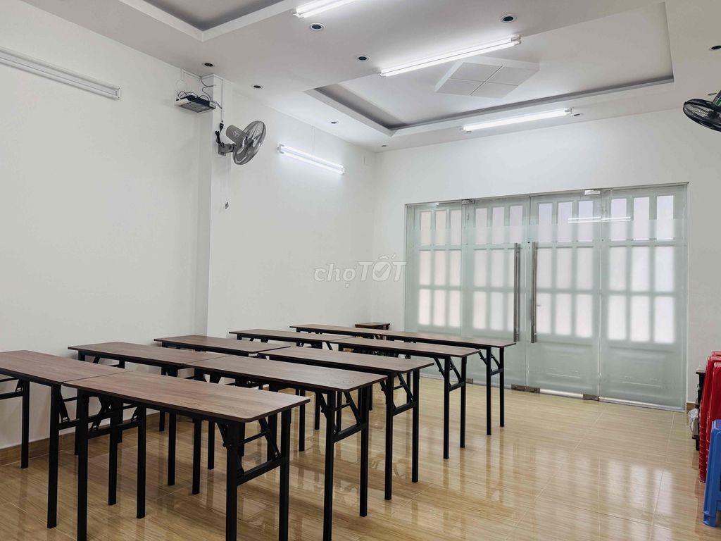 Cho giáo viên thuê phòng dạy học