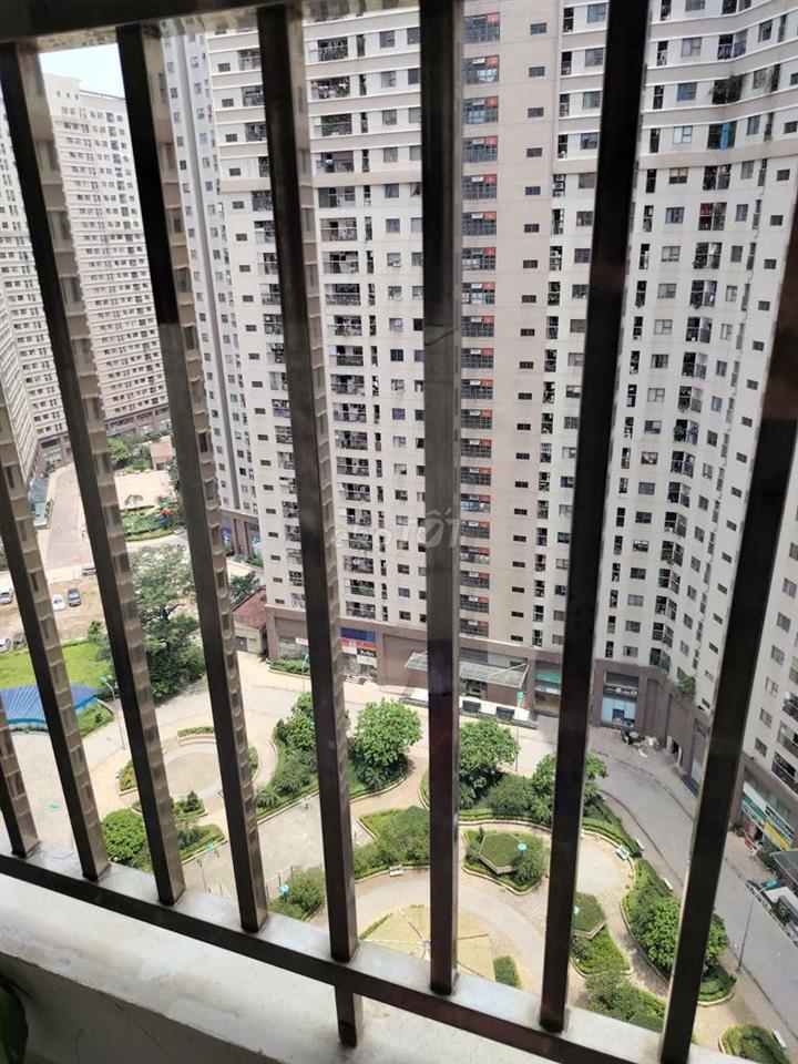 Mình chính chủ cần bán căn hộ 2 ngủ tầng 16 tòa D Xuân Mai Complex