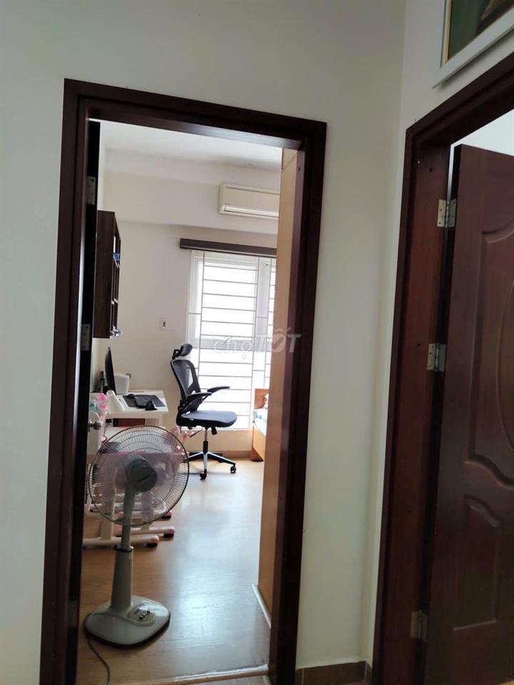 Mình chính chủ cần bán căn hộ 2 ngủ tầng 16 tòa D Xuân Mai Complex