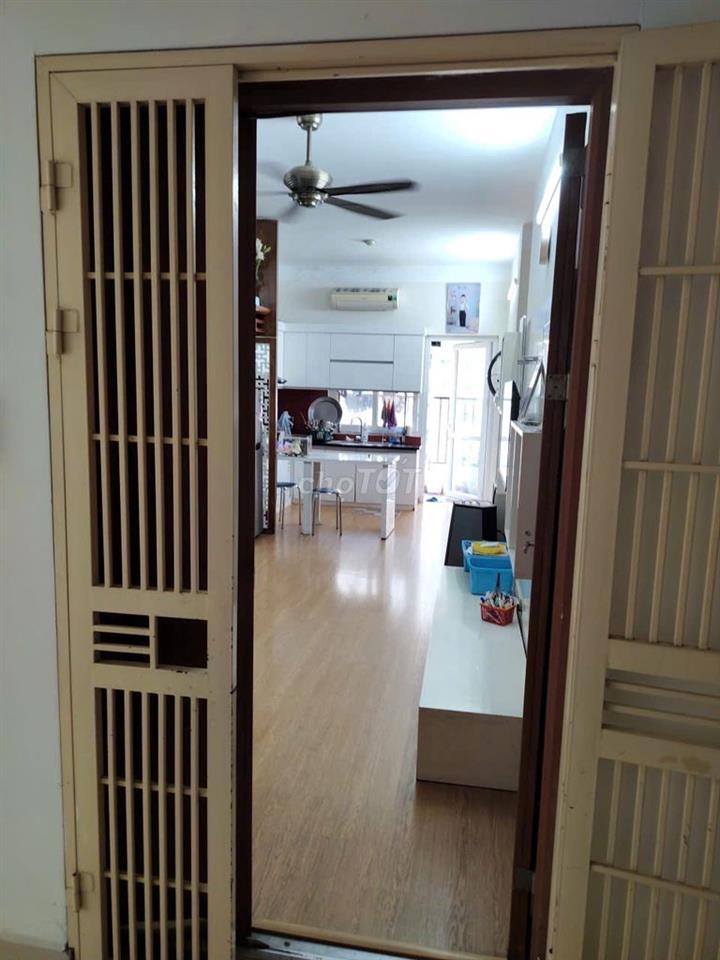 Mình chính chủ cần bán căn hộ 2 ngủ tầng 16 tòa D Xuân Mai Complex