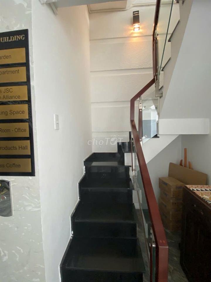Chính chủ cho thuê MT 185C Lê Quang Định, 5x20m, thang máy