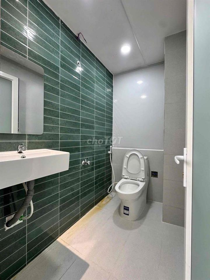 CHDV 2 PN | 1 WC | CỬA SỔ TRỜI