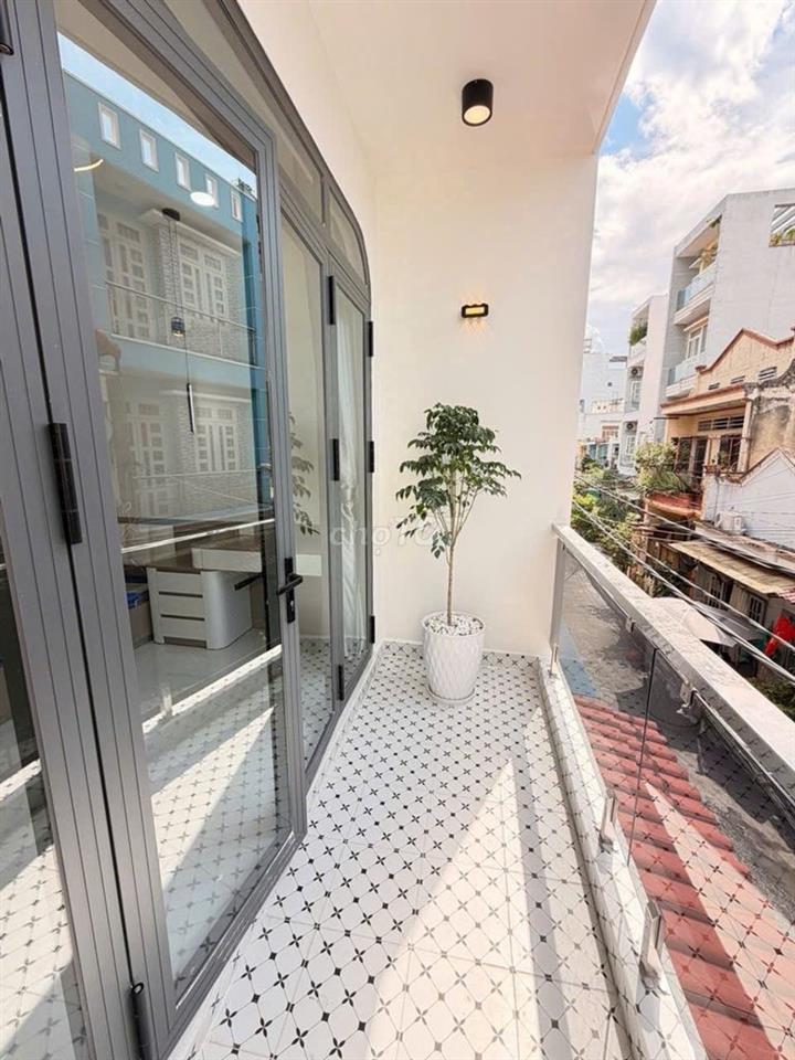 HẺM 2 XE HƠI,Đ.HOÀNG BẬT ĐẠT,P15 TÂN BÌNH,DT:3,6X13M,2 LẦU, GIÁ 6,8 TỶ