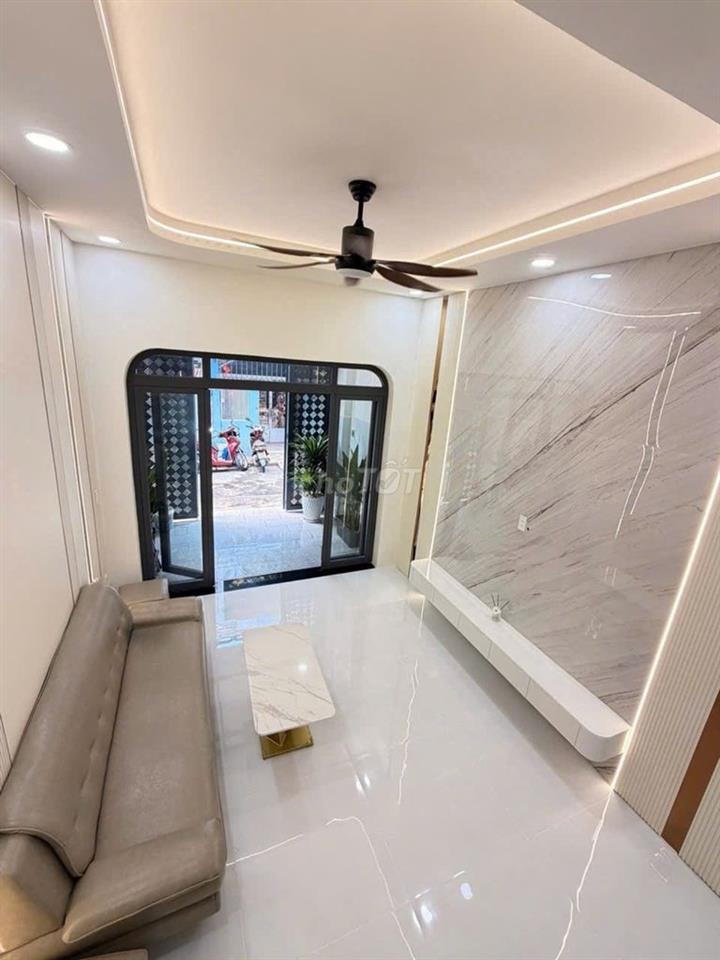 HẺM 2 XE HƠI,Đ.HOÀNG BẬT ĐẠT,P15 TÂN BÌNH,DT:3,6X13M,2 LẦU, GIÁ 6,8 TỶ