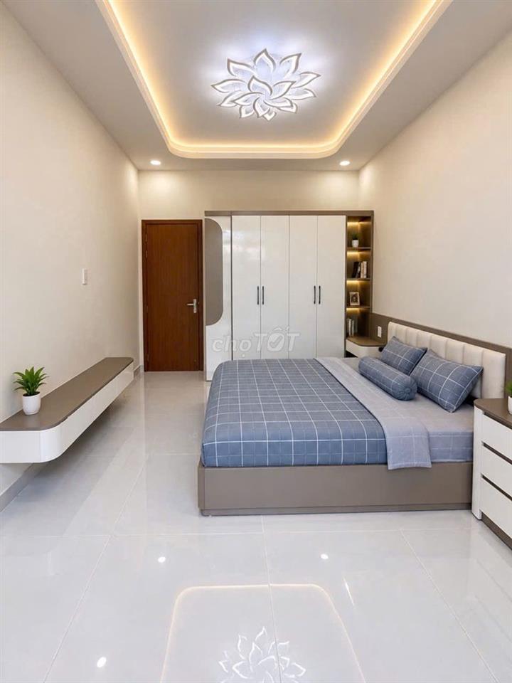 HẺM 2 XE HƠI,Đ.HOÀNG BẬT ĐẠT,P15 TÂN BÌNH,DT:3,6X13M,2 LẦU, GIÁ 6,8 TỶ