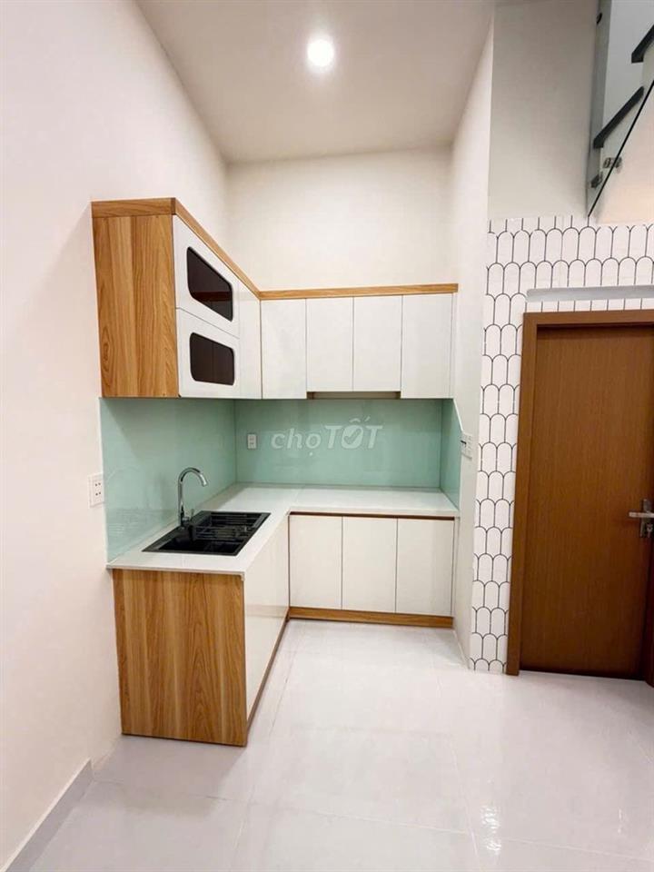 HẺM 2 XE HƠI,Đ.HOÀNG BẬT ĐẠT,P15 TÂN BÌNH,DT:3,6X13M,2 LẦU, GIÁ 6,8 TỶ