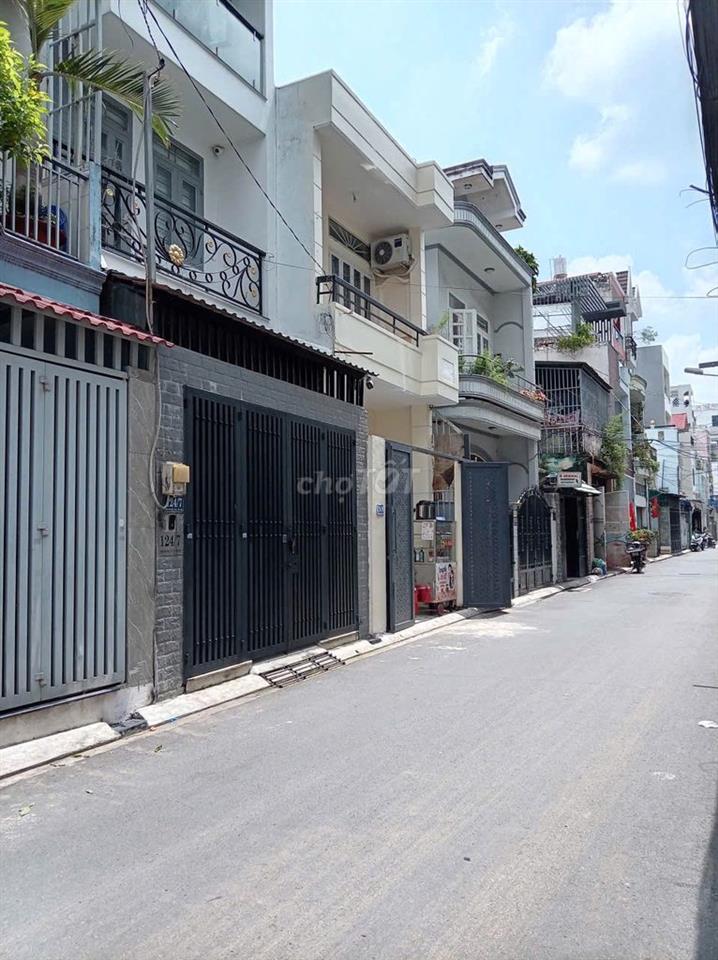 HẺM THÔNG 2 XE HƠI ,PHAN HUY ÍCH,P15,TÂN BÌNH, DT: 5X14M ,CHỈ 7 TỶX