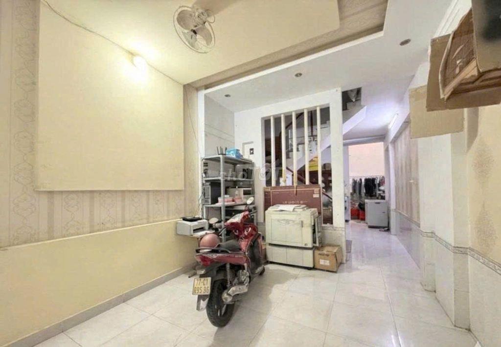 NHỈNH 5 TỶ XÍU, DT : 4X15M, 2 TẦNG  Đ. HUỲNH VĂN NGHỆ P15 TÂN BÌNH
