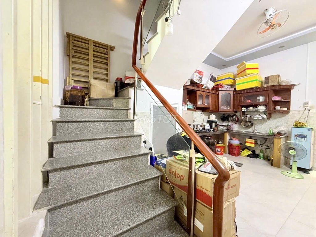 NHỈNH 5 TỶ XÍU, DT : 4X15M, 2 TẦNG  Đ. HUỲNH VĂN NGHỆ P15 TÂN BÌNH