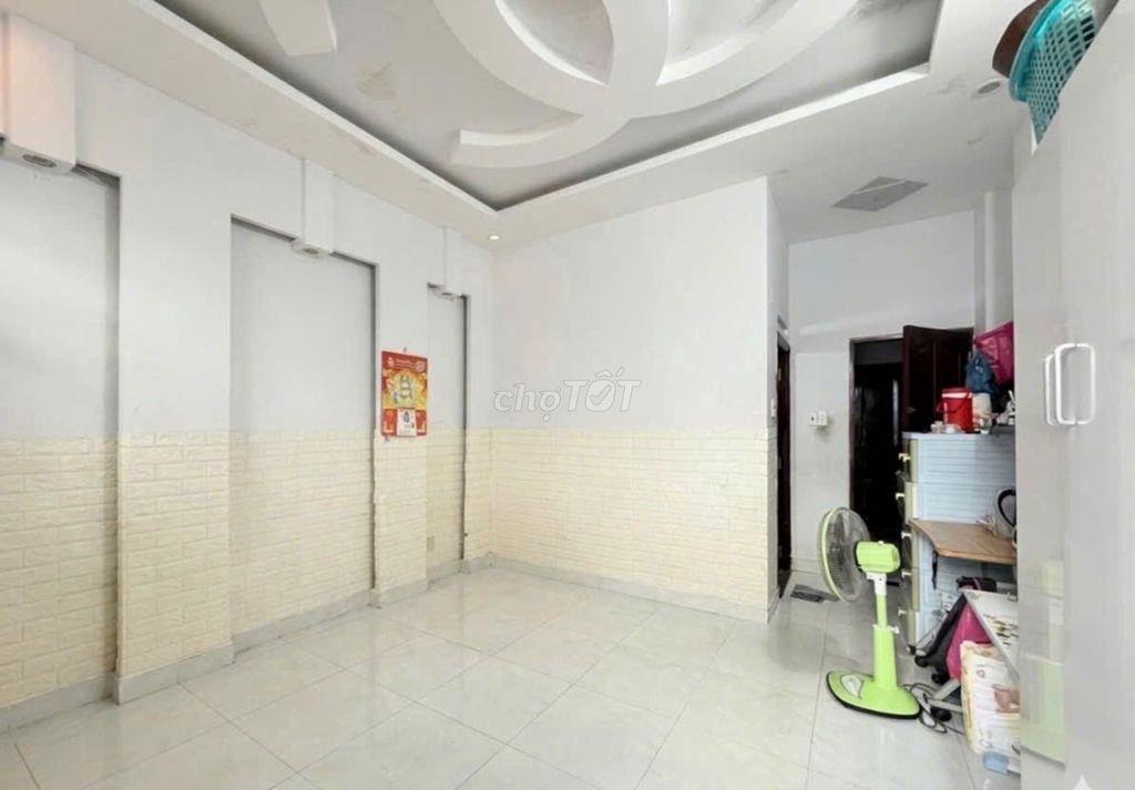 NHỈNH 5 TỶ XÍU, DT : 4X15M, 2 TẦNG  Đ. HUỲNH VĂN NGHỆ P15 TÂN BÌNH
