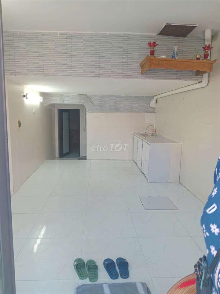 nhà 364 đường giải phóng 40m sổ đỏ oto đỗ cửa
