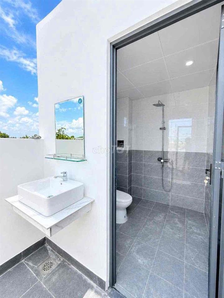 🔥 NHÀ LẦU HOÀN THIỆN NGAY 1 SẸC ĐƯỜNG DT768 - Thiết kế 1 trệt 1 lầu, s