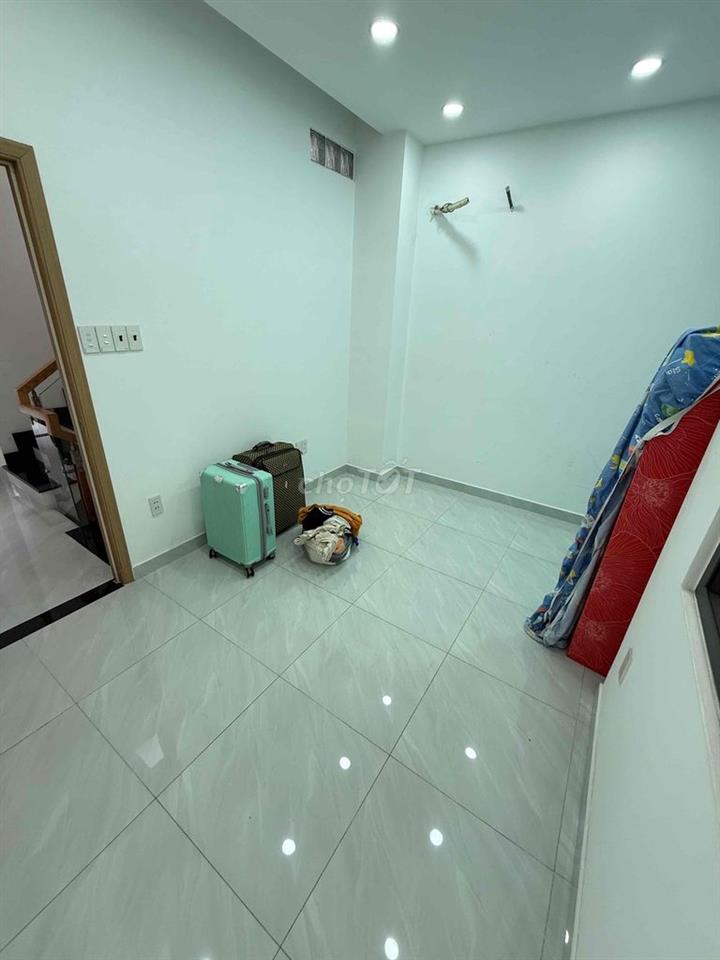 Cho Thuê Phòng Gần ĐH Công nghiệp IUH và Văn Lang