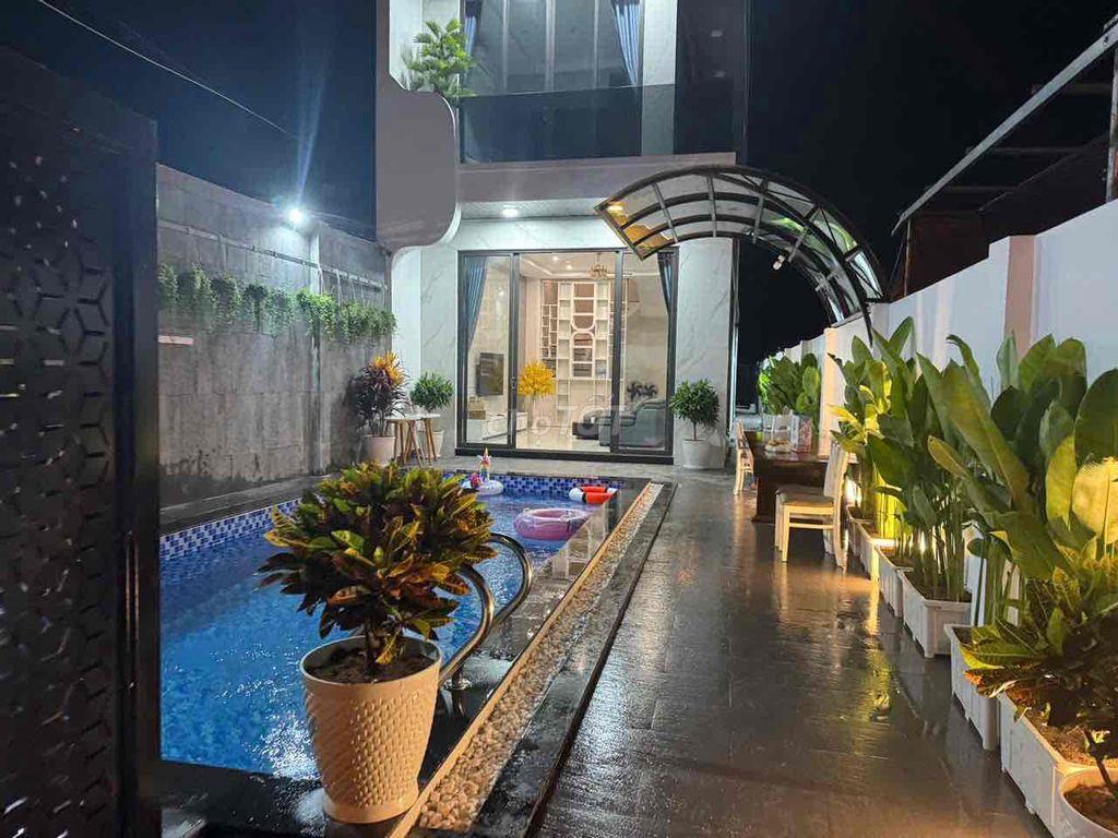 Chính chủ cần bán căn villa mới xây xong