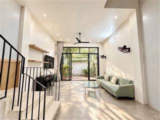 NGAY CV GIA ĐỊNH - NHÀ 4 TẦNG BTCT - 5.2m x 20m - SÁT HXH - NỞ HẬU
